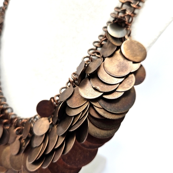 VINTAGE Bronze Tone Metal Disk Chainmail Statement Necklace - Picture 4 of 8